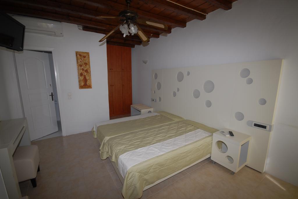 Adonis Rooms Kalo Livadi Zewnętrze zdjęcie